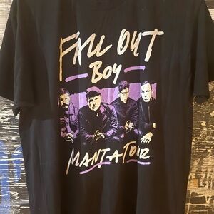 Vintage band tshirt Black Fall Out Boy Tour Shirt